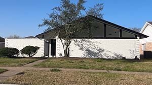 Deciding whether to sell your inherited house to a home buyer